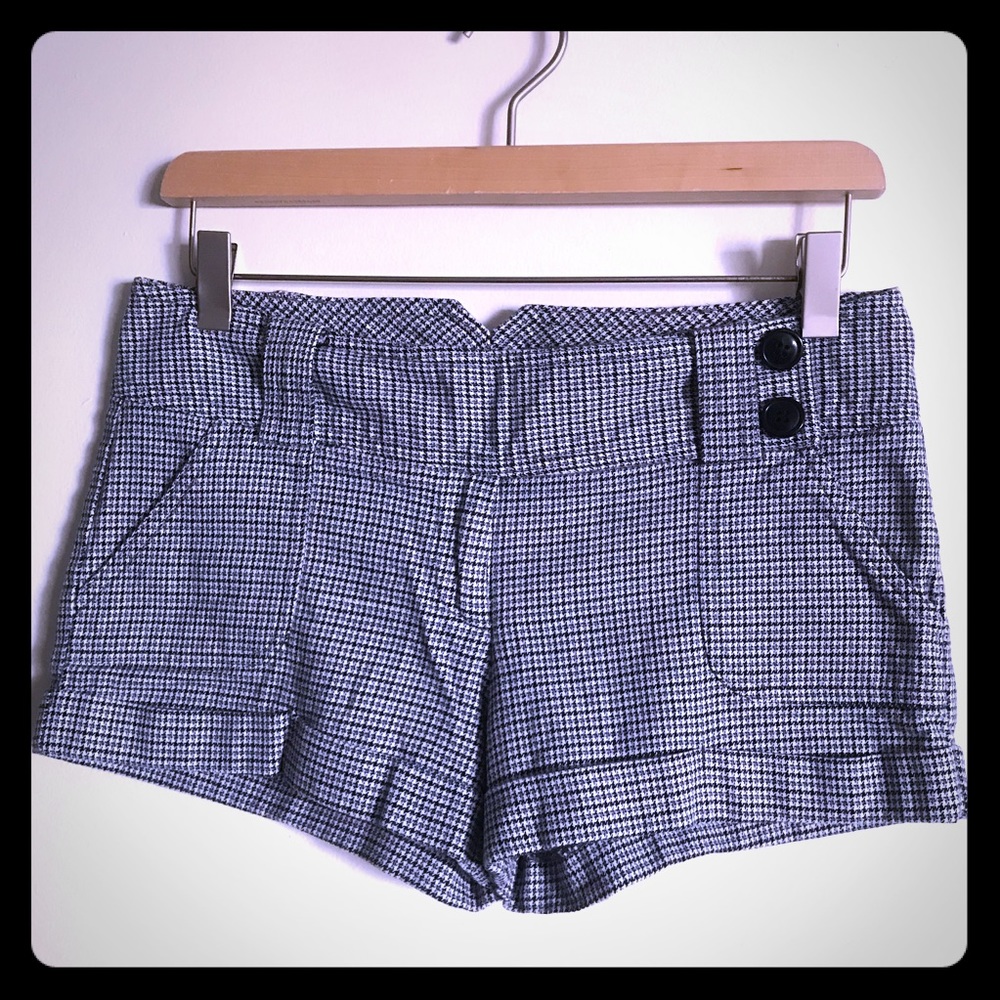 Guess tab waist gingham shorts sz 27